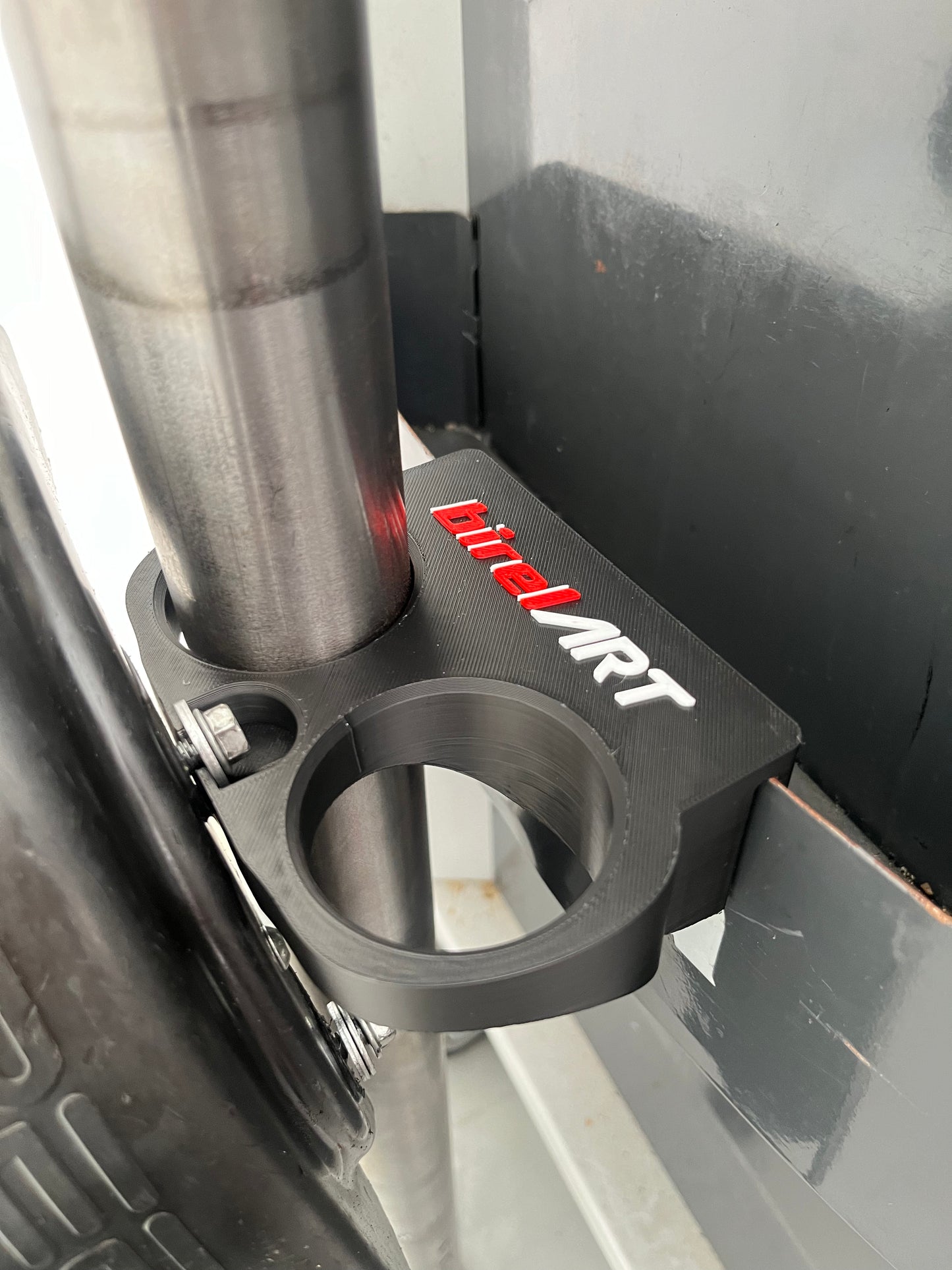 Axle Holder